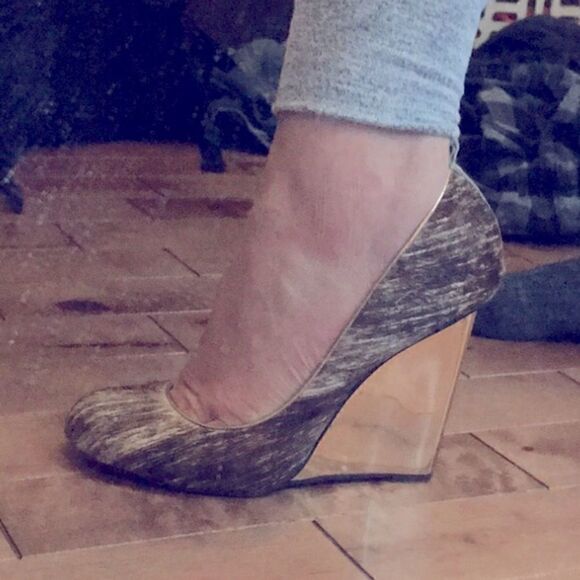 ✨ BCBGMAXAZRIA Smooth-haired heels ✨ - Picture 7 of 10